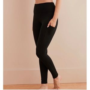 PLAY High Waisted Pocket Leggings